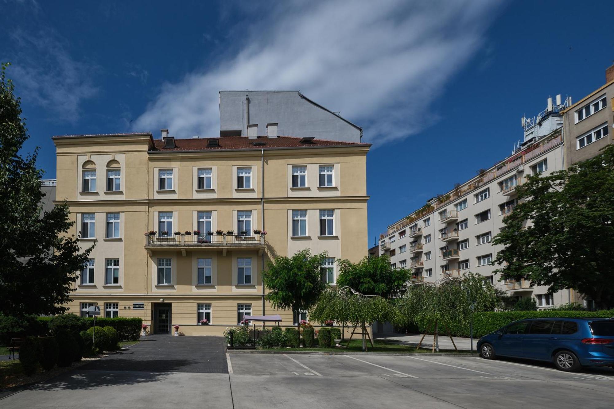 Centrum Salvator Hotel Bratislava Exterior photo