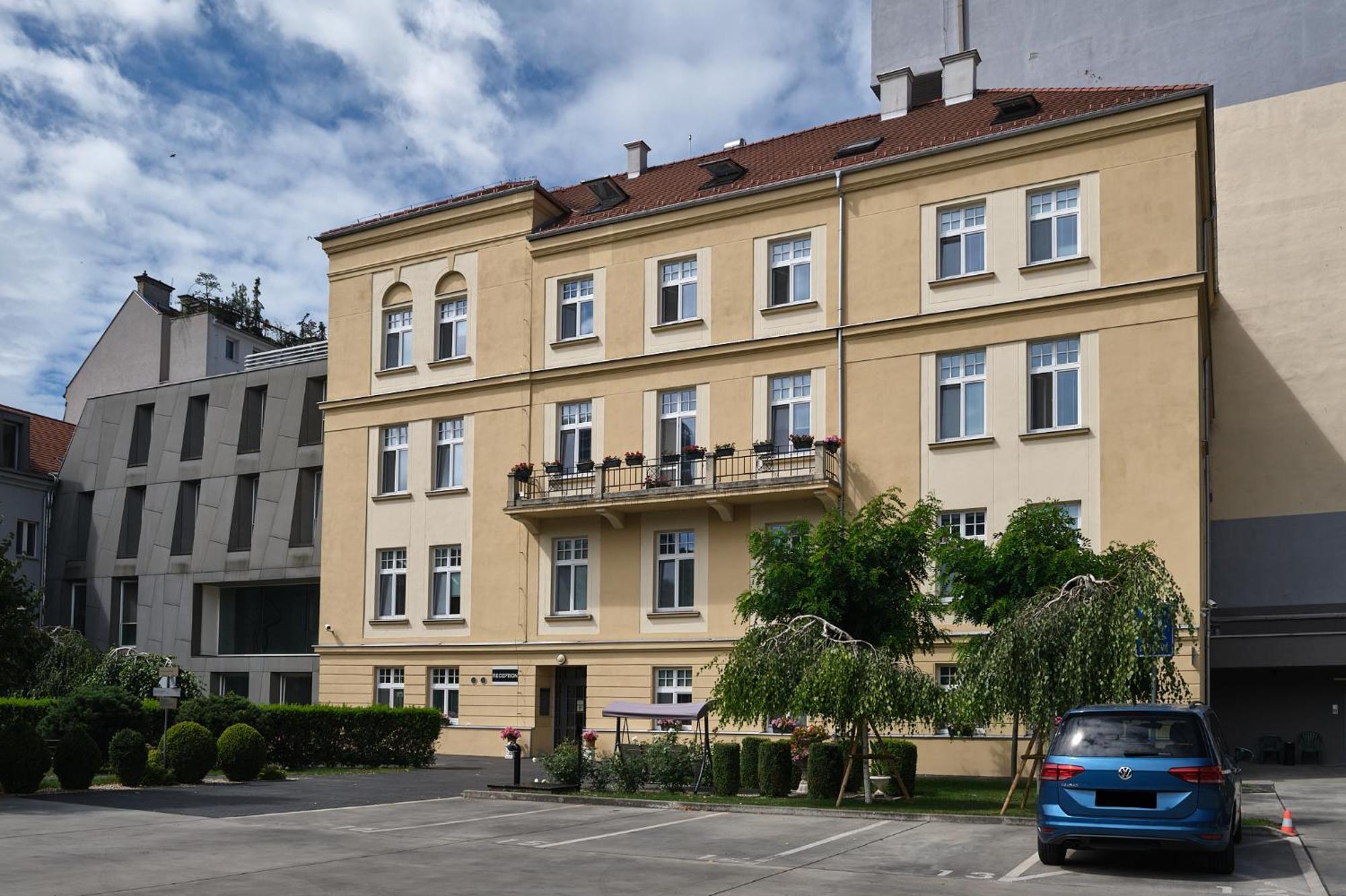 Centrum Salvator Hotel Bratislava Exterior photo